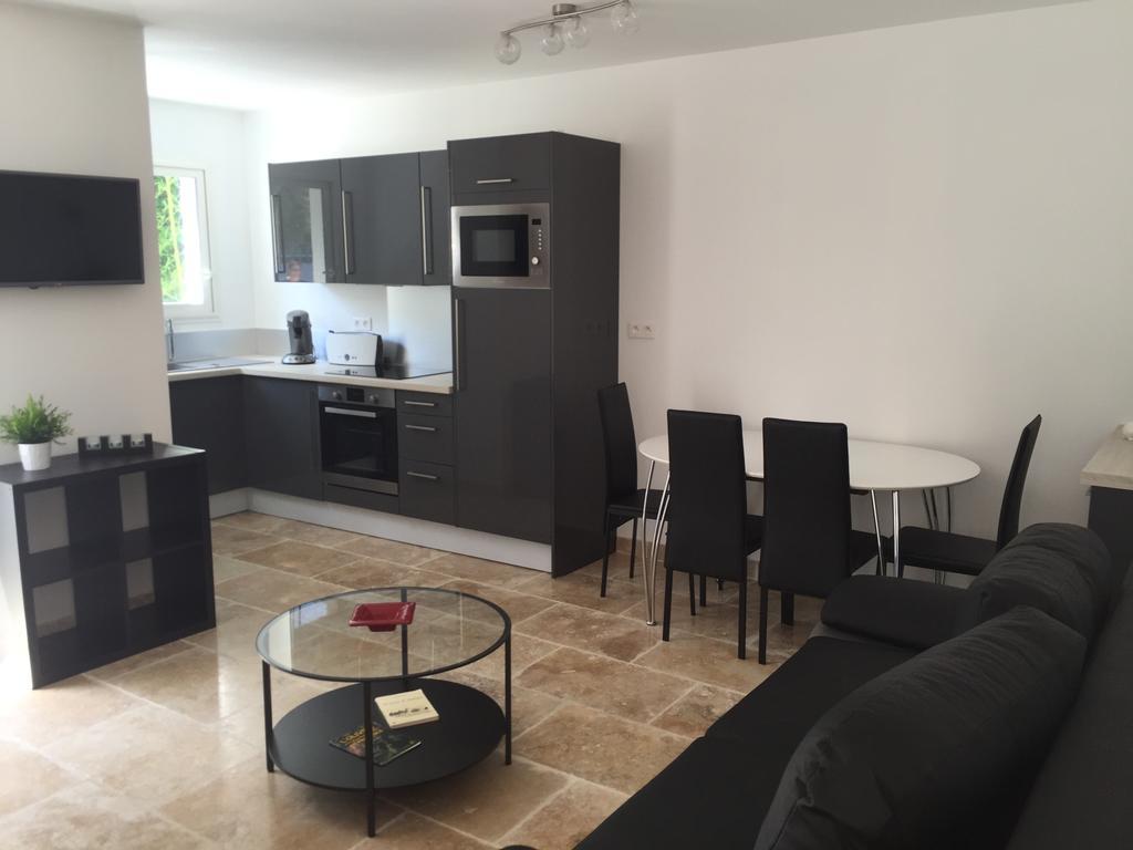 Le Mazet De Trial Vila Aubais Quarto foto